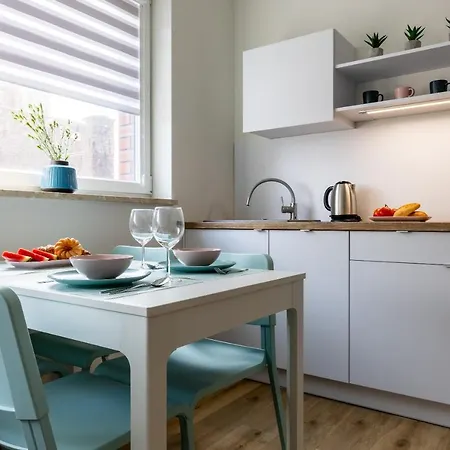 Ina Rent - Stare Miasto- Bastion Walowa Апартаменты Гданьск