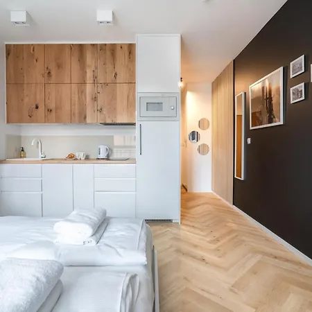 Ina Rent - Stare Miasto- Bastion Walowa *